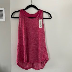 Women’s workout tank top